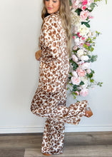 Load image into Gallery viewer, Leopard Lady Pant Suit Blazer