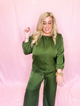 Load image into Gallery viewer, Silky Smooth Olive Top