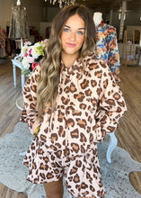 Load image into Gallery viewer, Leopard Sweat Top