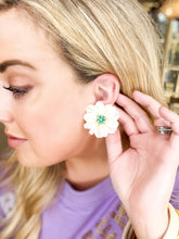 Load image into Gallery viewer, Daisy Daydream Turquoise Earrings