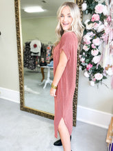 Load image into Gallery viewer, All About Fall Ribbed Maxi Dress - Rust