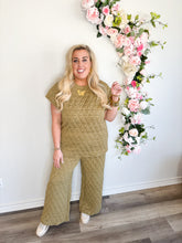 Load image into Gallery viewer, Olive Quilted Pants