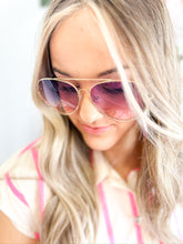 Load image into Gallery viewer, Aviator Ombré Sunglasses
