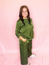 Load image into Gallery viewer, Silky Smooth Olive Pants