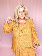 Load image into Gallery viewer, Ditzy Floral Ruffle Sleeve Top