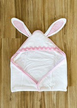 Load image into Gallery viewer, Bunny Hooded Towel - Pink - Sheality