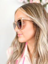Load image into Gallery viewer, Cat Eye Sunglasses - Sheality