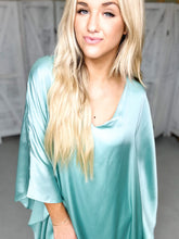 Load image into Gallery viewer, Dressed To Impress Caftan Maxi Dress