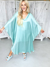 Load image into Gallery viewer, Dressed To Impress Caftan Maxi Dress