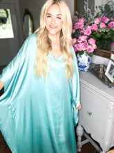 Load image into Gallery viewer, Dressed To Impress Caftan Maxi Dress