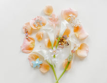 Load image into Gallery viewer, Maxine Statement Earrings - Gold