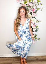 Load image into Gallery viewer, Spring Fling Maxi Dress - Sheality