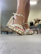 Load image into Gallery viewer, Jemma White Stud Wedge
