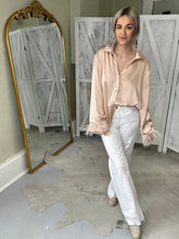 Load image into Gallery viewer, She Is The Moment Top
